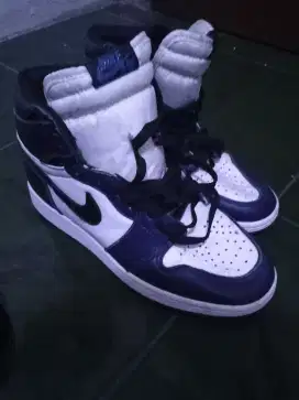 NIKE AIR JORDAN 1 HIGH RETRO