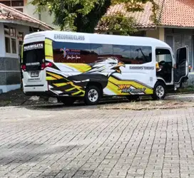 Isuzu Elf 2023 Diesel