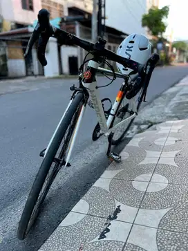 road bike strattos s3
