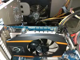 JUAL KOMPUTER I5 UDAH PAKE VGA + AKSESORIS