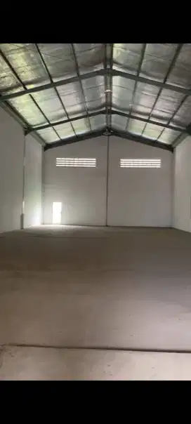 Dijual Gudang di Karawang Sentra Bizhub. Siap Huni Luas 564m2