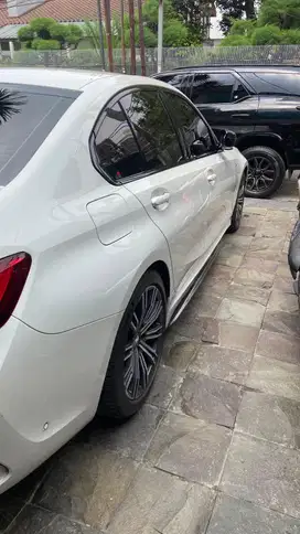 BMW 330i 2020 Bensin