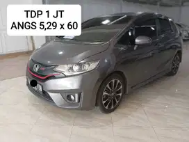 TDP Hanya 1 Juta Honda Jazz 1.5 RS AT 2017 Abu-abu