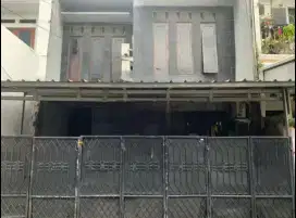 Rumah luas tanah 100m2 TAMAN MALAKA, JAKARTA TIMUR