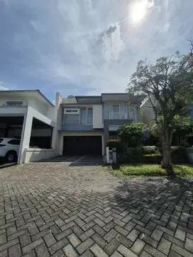 DIJUAL RUMAH ROYAL RESIDENCE WIYUNG PRIVATE SWIMMING POLL