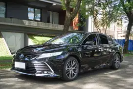 Toyota Camry  2.5l Hybrid A/T 2022