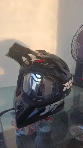 dijual helm jpx glowsy warna hitam