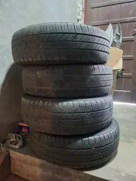BAN DUNLOP R14 175/65 HONDA BRIO KONDISI TEBAL