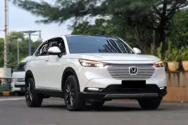 (Dp 25jt - Km 27rb - Pajak 03/26) Honda HR-V se cvt 2023 Like a New
