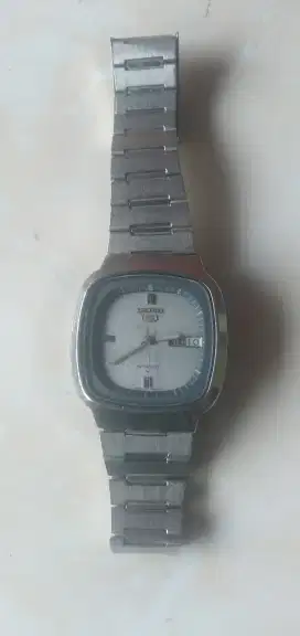 JAM SEIKO ANTIK MESIN AUTOMETIK UNIK CANTIK FUNGSI BAIK JATI JEPARA