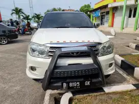 Fortuner trd 4x2 2010 metik diesel