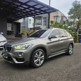 BMW X1 sDrive18i Dynamic 2017 Titanium Silver BMW X1 2018 X1 2019