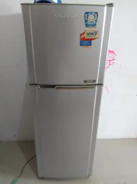 Kulkas Toshiba 2 pintu normal dingin Joss mantab