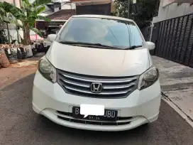 Honda Freed psd at 2011