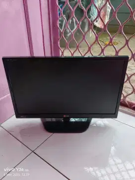 Monitor 22inch merk LG