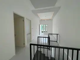 Dijual Rumah Baru Gress Pantai Mentari 2 Lantai Siap Huni Cluster Fav