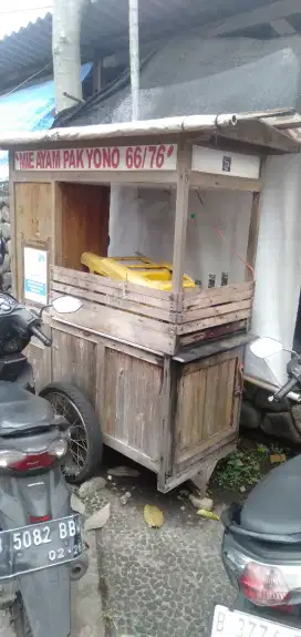 gerobak mie ayam