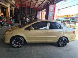 Honda city dsi -AT 2004