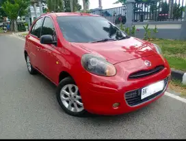 Nissan March 2011