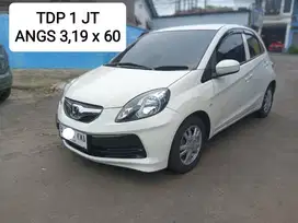 TDP Hanya 1 Juta Honda Brio 1.3 E CBU AT 2013 Putih