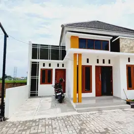 Rumah cantik minimalis di Cluster dekat stasiun Gawok Gatak