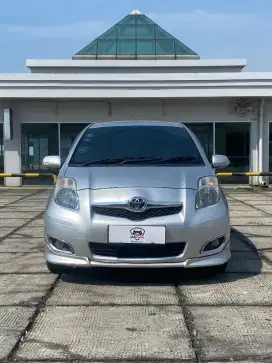 Toyota Yaris S Limited 2011