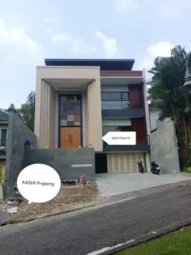 Rumah Baru  3 Lt Basemane Swimming Pool 2 Muka Sentuk City Bogor