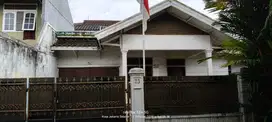 DIJUAL RUMAH DENGAN LOKASI STRATEGIS KAWASAN BINTARO SEKTOR 1