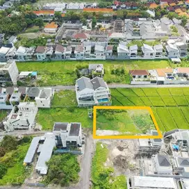 LAHAN DI KAWASAN VILLA & BELAKANG STARBUCK CANGGU, BALI