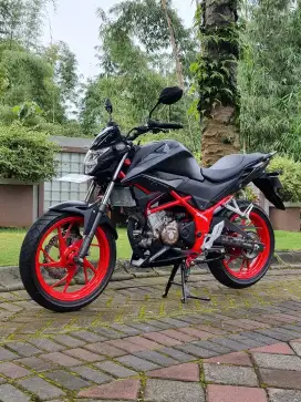 Odo 130 Perak Honda CB 150R Streetfire thn 2019 Like New