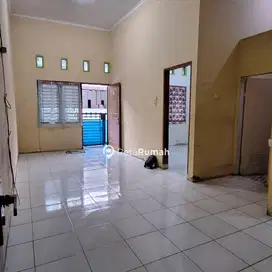 DIJUAL RUMAH JALAN JEMADI GANG KESUMA KOMPLEK GRIYA JEMADI (SANCHUN)