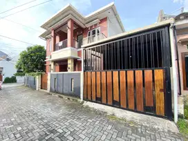 Rumah 2 Lantai di Perumahan Lempongsari Dekat Kampus UGM