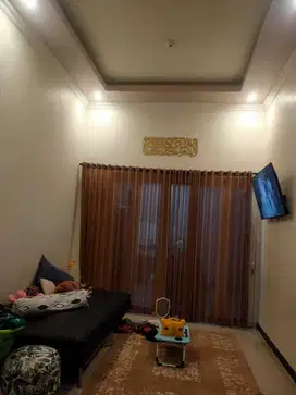 Dikontrakkan ada 2 Ac lokasi strategis mojokerto