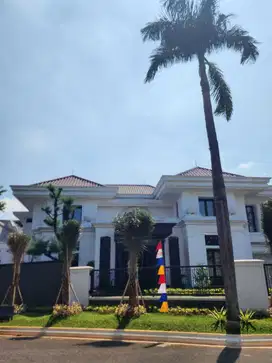 Dijual Rumah Mewah Design American Classic Pondok Indah JakSel
