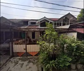 Rumah 2 Lantai Siap Huni di Taman Alfa Indah