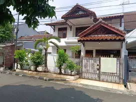 Rumah Komplek DPR Pulo Gebang Jaktim, 2 Lantai, Nyaman, Murah