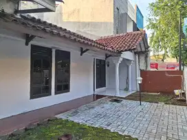 Rumah 2 Lt Cocok untuk Kantor atau Usaha di Malaka Raya Duren Sawit