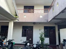 dijual murah kos dan rumah induk dekat kampus UII jakal Yogyakarta