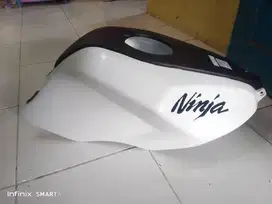 Cover tangki Kawasaki ninja rr 150 new original