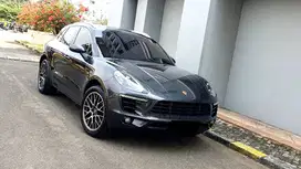 [ LOW KM ] Porsche Macan 2.0 Turbo Panoramic AT Volcano Grey Metallic
