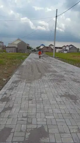 tanah per meter 2,3jt lokasi dekat jalan raya solo jogja