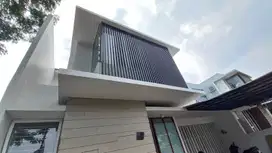 Dijual Rumah SHM Luas 300 m² Lokasi Strategis di Citragran Cibubur