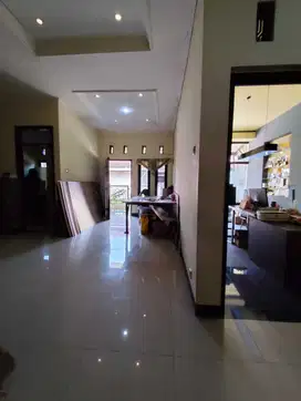 Murah Harga Khusus Bulan Mei Rumah Hook di Kopo Permai