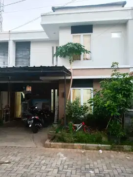 Rumah Fullfurnished di cluster exclusive dekat universitas pamulang 1