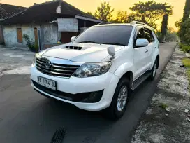 Toyota Fortuner G VNT diesel manual 2012 asli AB Sleman tgn 1 full ori