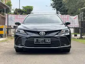 Toyota Camry V 2.5 AT 2022
