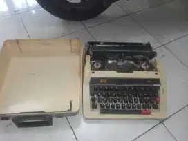 Mesin tik Jadul