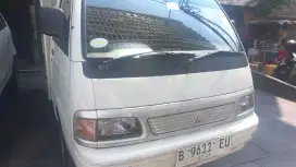 Mitsubishi colt T120ss 2003 Box