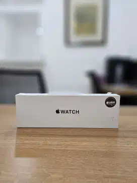 Apple watch SE Gen 2. 40mm Starlight AI Star SB
