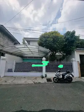 Dijual sedikit renovasi masih bagus dan semi furnished jualnya